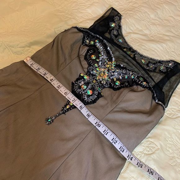 DEB Formal Dress Nude Black. Sz 7 / 8. Mermaid sequins. Sleeveless. Like New - Picture 7 of 13